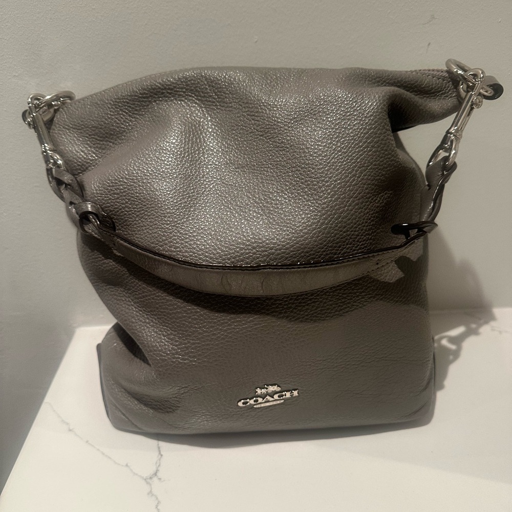EUC Coach Abbey  Gray Pebble Leather Women's Shoulder Bag